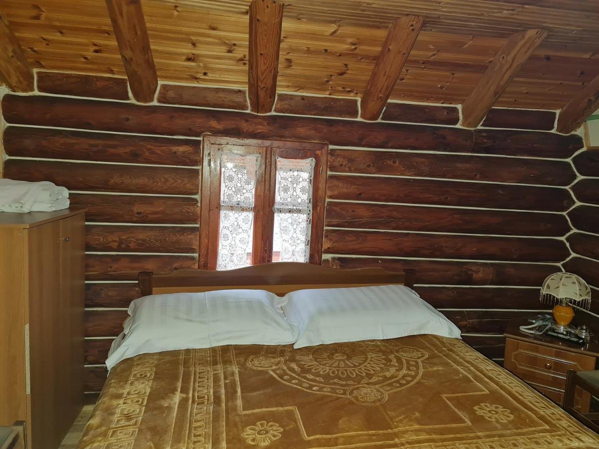 Sofra Kolonjare Agroturizem Hotel Erseke Ngoại thất bức ảnh