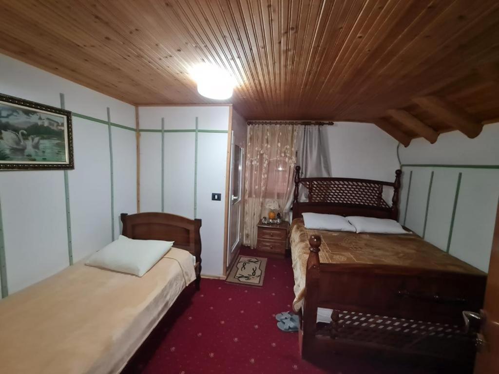Sofra Kolonjare Agroturizem Hotel Erseke Ngoại thất bức ảnh